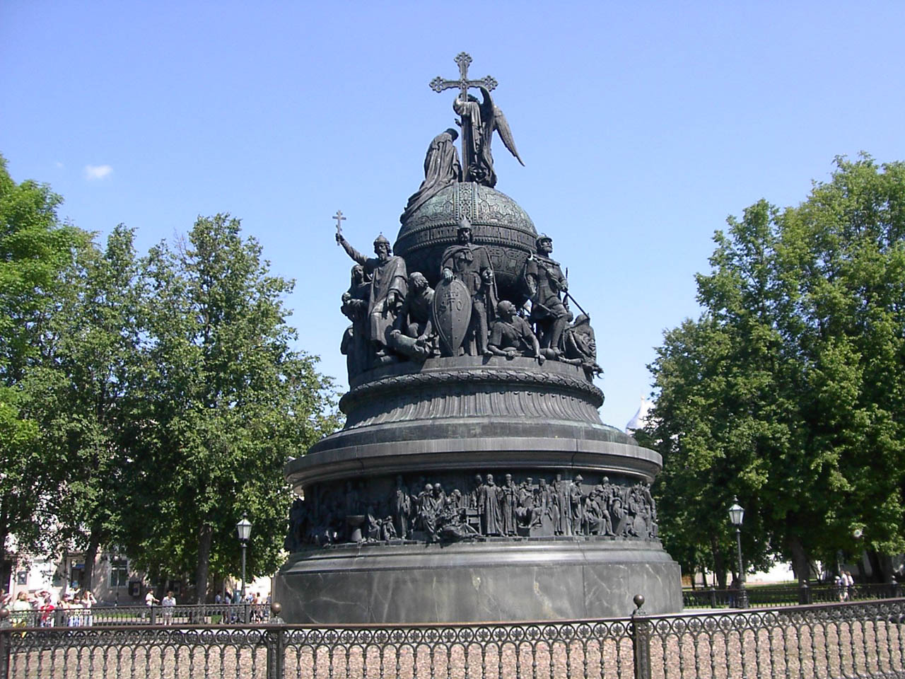  Памятник “Тысячелетие России”