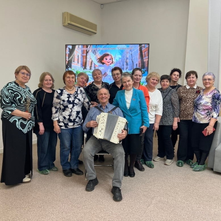 Полёт в солнечный апрель