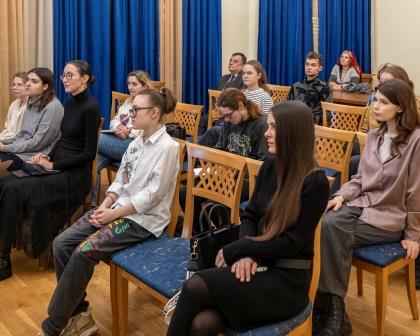 Молодёжная библиотека открывает двери для желающих познакомиться с профессией журналиста